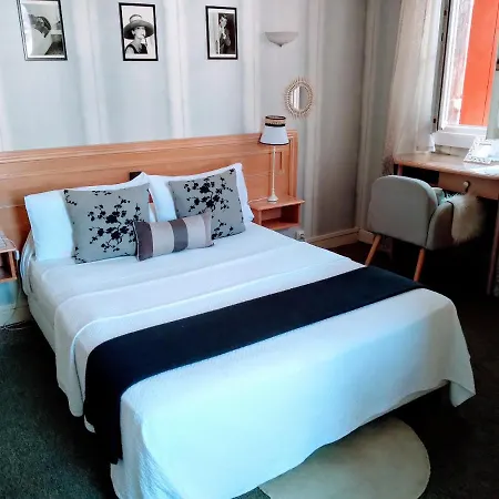 Camou Hotel 2*