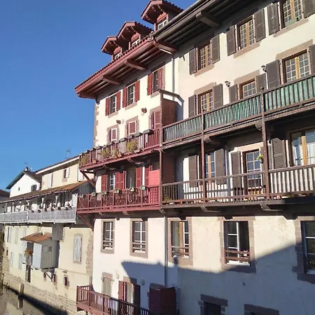 Hotel Camou