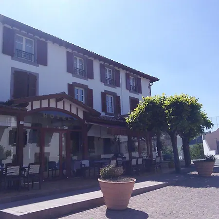Hotel Camou 2*