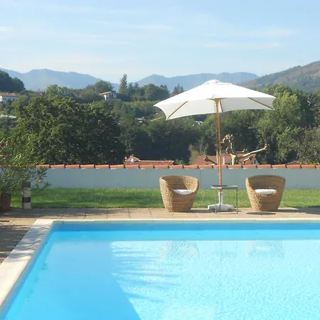 Hotel Camou 2*