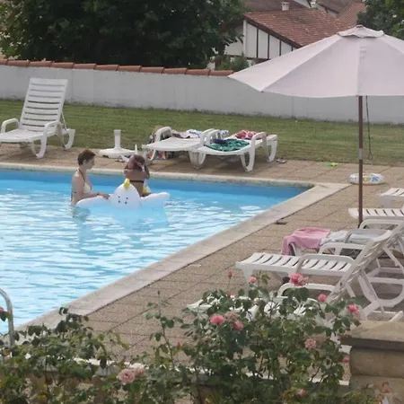 Hotel Camou 2*