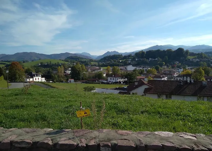 Camou Hotel Uhart-Cize